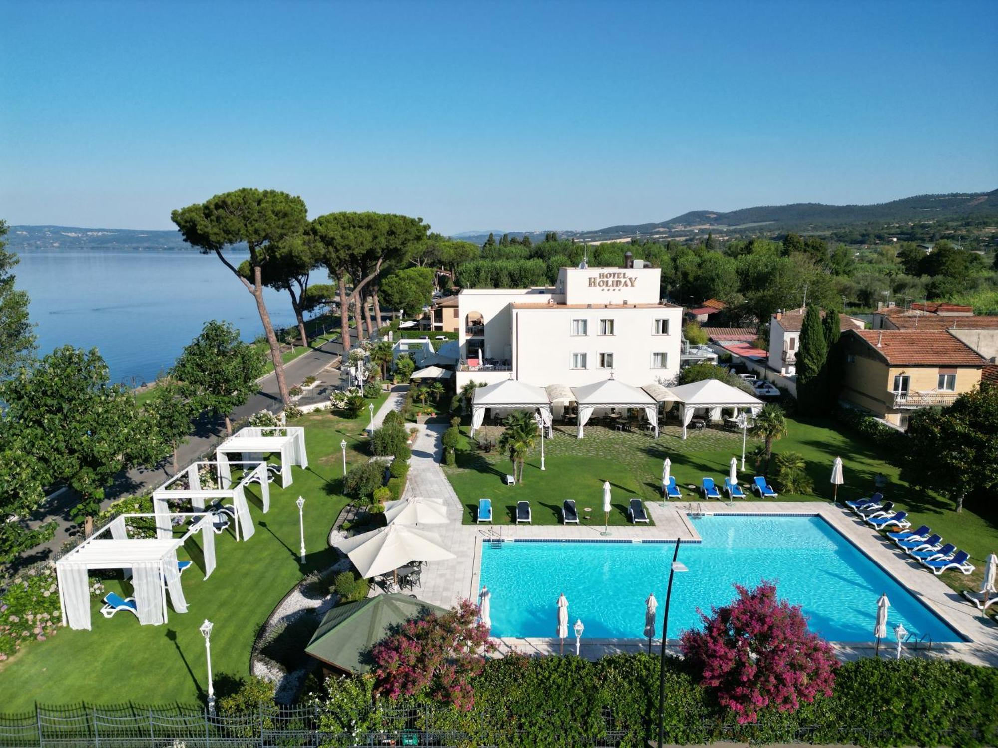 Hotel Holiday Sul Lago Bolsena Eksteriør bilde